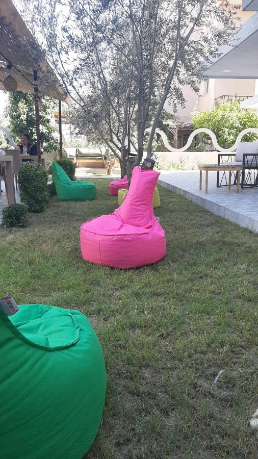 Side Leon Otel Екстериор снимка