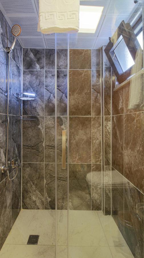 Side Leon Otel Екстериор снимка