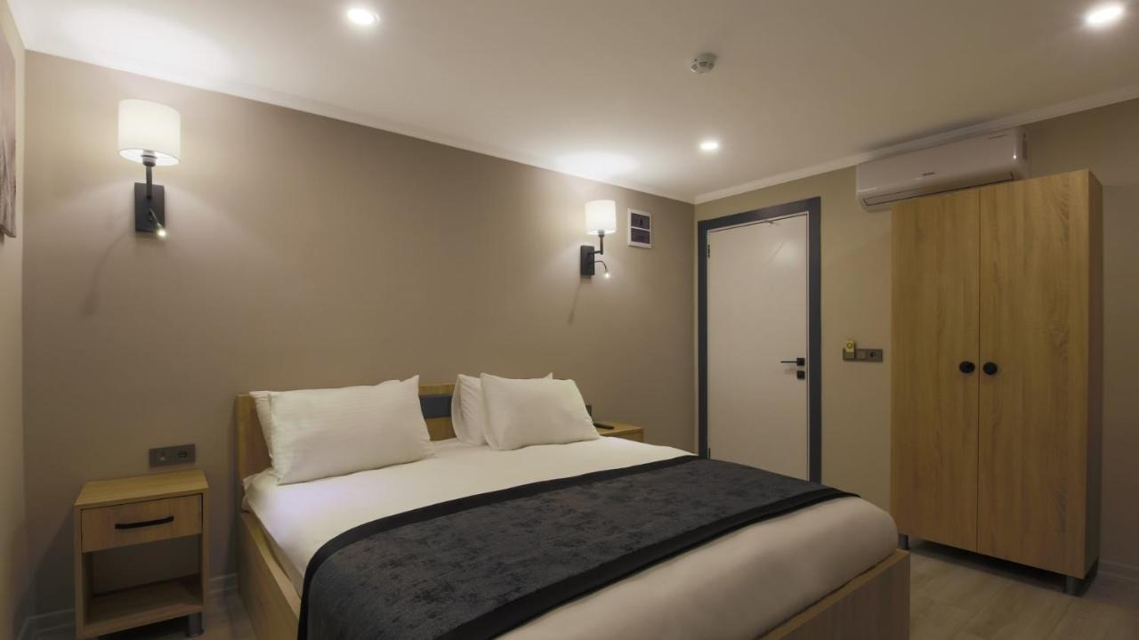Side Leon Otel Екстериор снимка