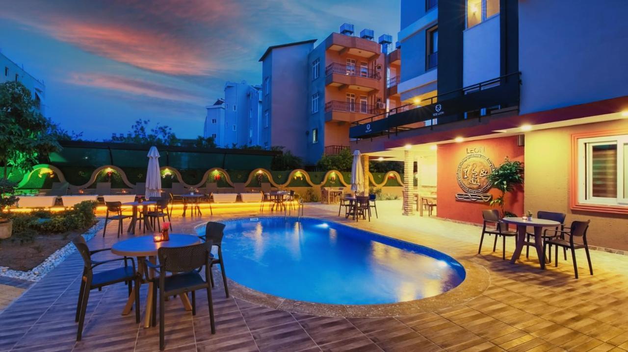 Side Leon Otel Екстериор снимка
